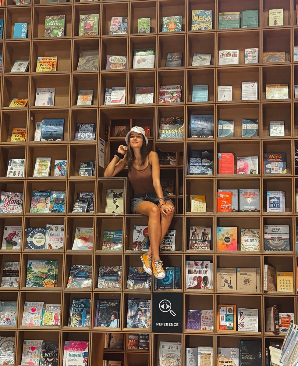 nore236's tweet photo. KL’s Chinatown won me over after sunset. Skip the daytime heat, explore the alleys and murals, come hungry for street food and bars, and visit BookXcess at REXKL. Bring a spare battery—you’ll be taking photos nonstop. https://t.co/0aTmlzCzRF