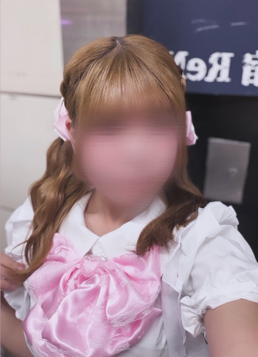 ako_chouette's tweet photo. 2番手神田外語大学、くいしゅしゅっと♡の あこ でした！
今日のステージほんとに楽しかった〜！初めてピンク着ましたがどうでしたか(-‧̫ -^)🩷？
3期生と一緒に踊れてとっても嬉しかったですありがとう😭😭😭投票お願いします！
 #ユニドル26F
 #くいしゅしゅっととの恋始めよう？
 #UNIDOL https://t.co/oqfNzl3OLB