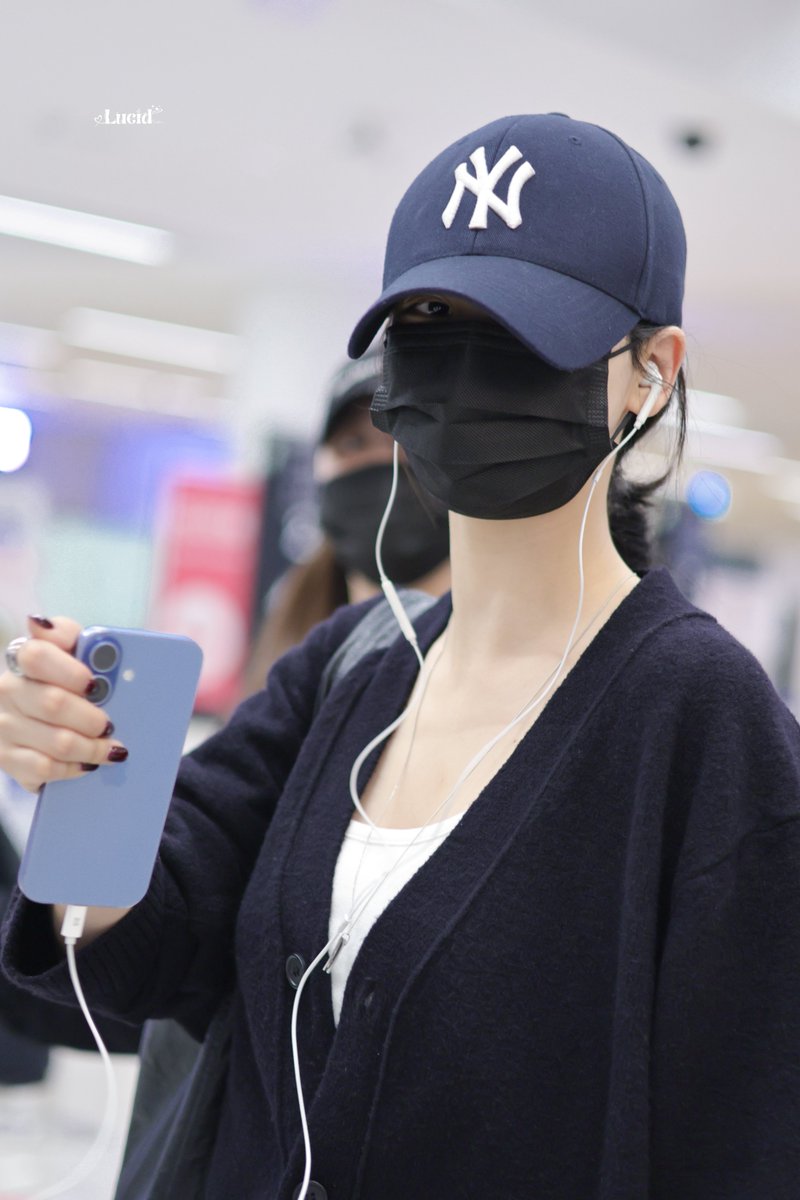 lucid_0411's tweet photo. 261013 ICN

#aespa #KARINA #에스파 
#카리나 #カリナ #유지민 https://t.co/abW50OEeJi