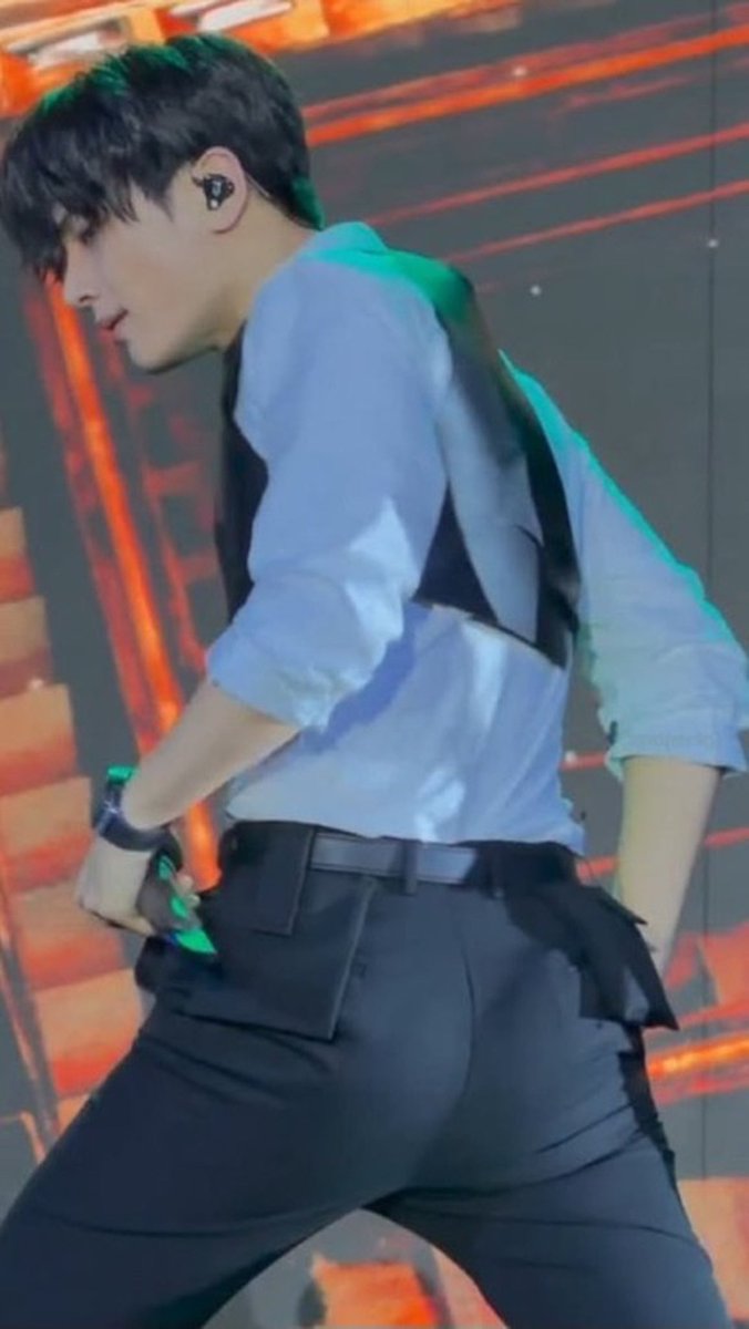 starjjongzz's tweet photo. doing this #enhypen #2026MAMAVOTE js so jay fat ass can grace the mama stage https://t.co/ZjTal8qXsd
