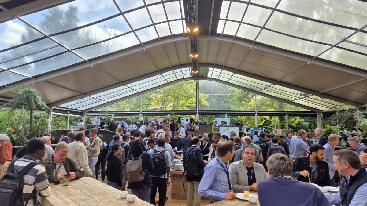 pozyxLabs's tweet photo. Proud to be part of Belgium’s Wireless Community 🇧🇪
World-class expertise in cellular, Bluetooth, Wi-Fi and UWB, all in one ecosystem.
Great to contribute at workshop #50. Thanks Kris Hermus and imec for bringing the community together! 👏 https://t.co/rzOd0tgTNN