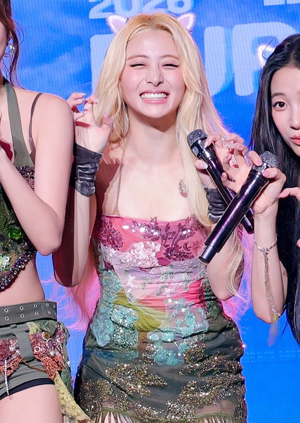 yunjinrs tweet picture