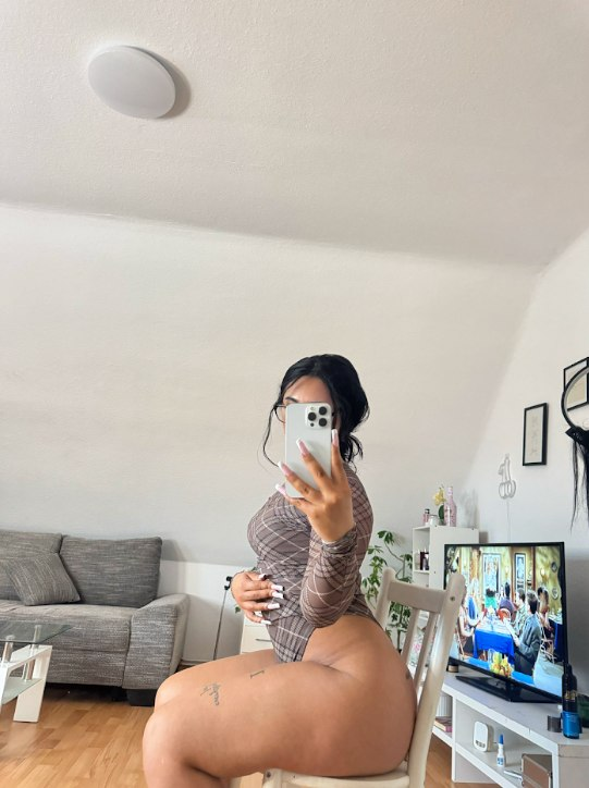 draganacurves's tweet photo. @itto_inho keep me entertained, boys https://t.co/Iw1neXwCuL
