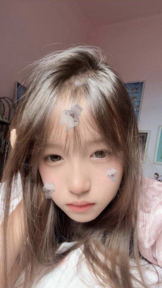 summer69sp8's tweet photo. 晚上18:07分、有没有真人呀！

有要锐评我17岁的福嘛🙋🏻‍♂️

流言我看看呀！ https://t.co/BHKz7hexMU