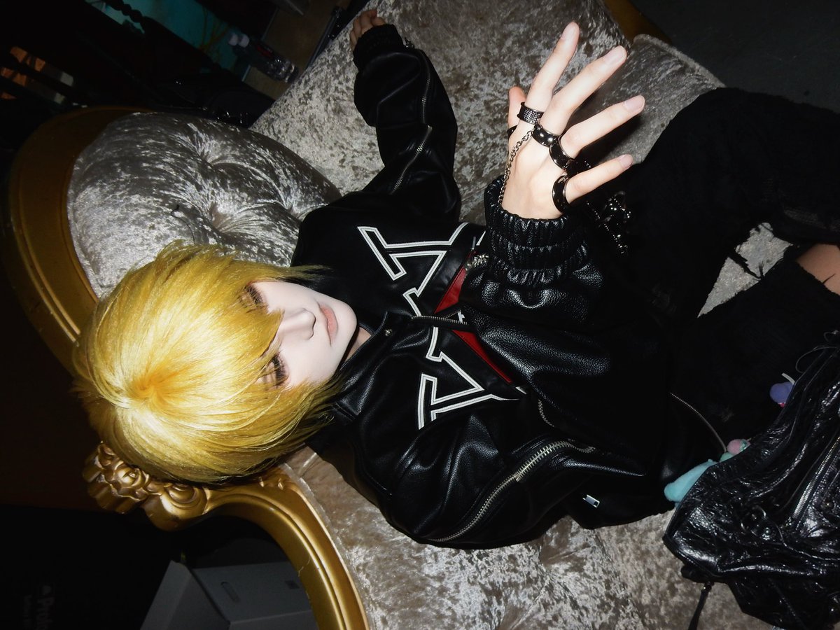 Nishiba1818's tweet photo. 中场休息 花絮一则
#クラピカ #ハンターハンター #cosplayㅤㅤ https://t.co/f1pOtNf8t0
