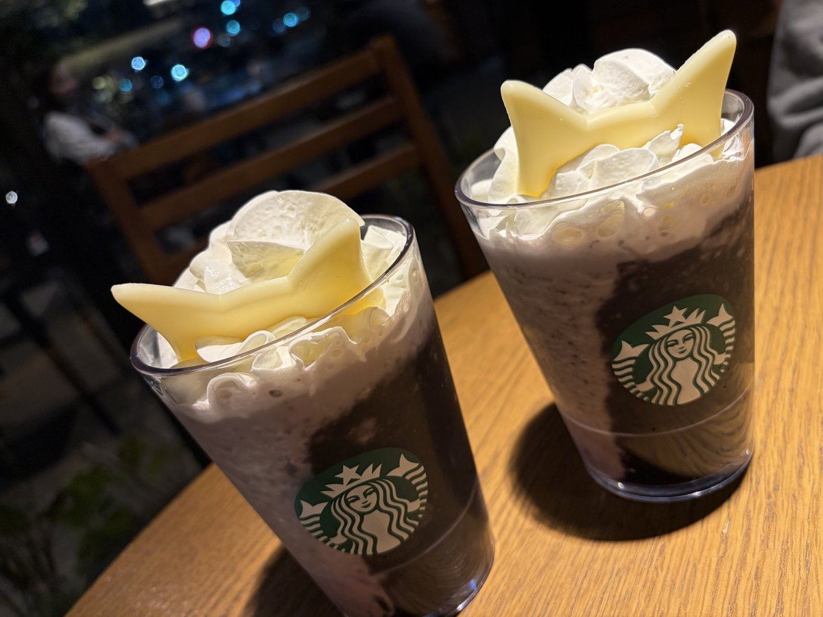 ka0429ka's tweet photo. 久しぶりにスタバ🤗
ハロウィン近いしブラックベリー ヨーグルト フラペチーノ 白耳 ver.🐱ウマウマ https://t.co/9ijnNh2umt