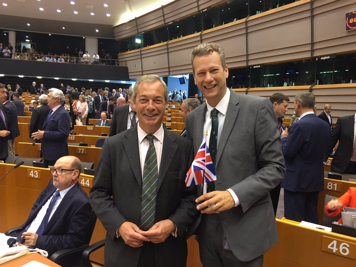 cymbal_martin's tweet photo. Apparently, according to #Farage, there's no evidence of any 'Russian' connections ...... 🤔 https://t.co/kIHvMpKVEV