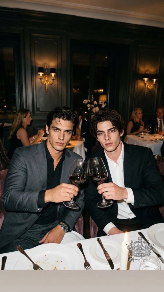 kingfujoshi309's tweet photo. Photo Dump — Part 1.

#RoyalBloodAndMafiaKnight 
#ArianConti 
#CalebWhitmore https://t.co/JrZYW0es6D
