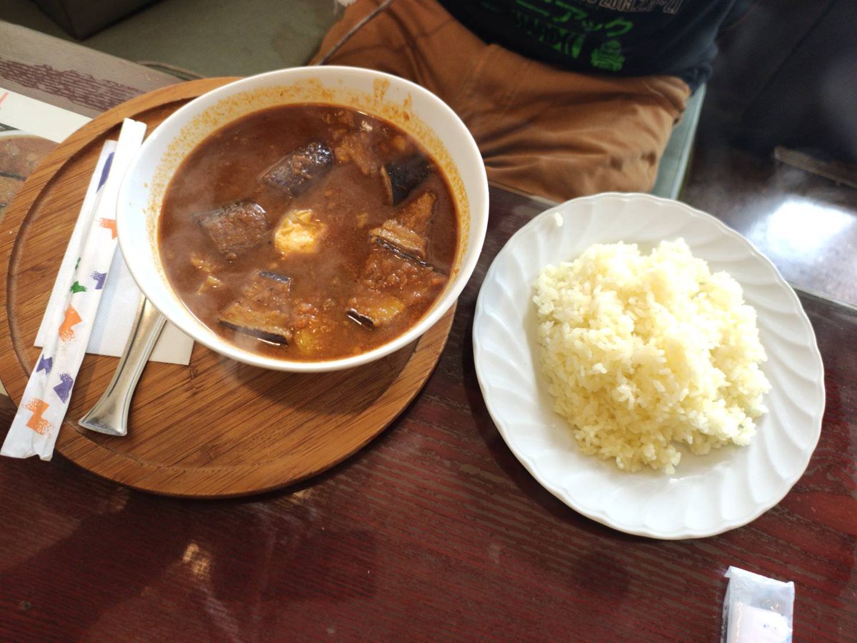 0486Siamesenn's tweet photo. 今日は埼玉坂戸でランチ

サザン

昭和の喫茶店はやっぱカレーだよ
ってカレー頼んだら
想像の遥か上いくカレーきた
カツもうまし

ゲーム筐体がテーブルになってるくらいだから
40年以上やってるな
近所にほしい https://t.co/9mEDs4bnzA