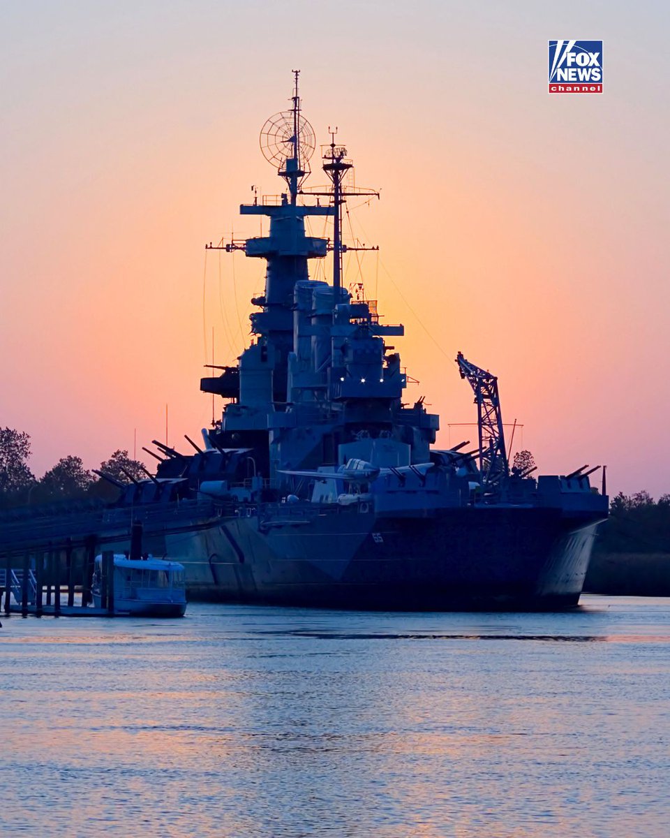 FoxNews's tweet photo. Happy 251st birthday to the United States Navy!

Since 1775, generations of sailors have served at sea and around the world, defending America.

Today, we honor the brave men and women who have worn the uniform and those who continue to stand the watch. https://t.co/ptlzE1q9Qz