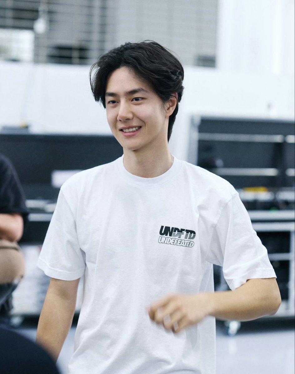 jerjes00's tweet photo. เชรดเข้ เชรดโด่วววว 😭😭😭 พี่นักแข่งโคตรน่ารัก ดูเขายิ้มสิ ละอี้ป๋อใส่เสื้อขาว ยิ่งดูวัสดุแฟนหนุ่มเข้าไปใหญ่ ㅠ ㅡ ㅠ https://t.co/kdIWPh3YpE