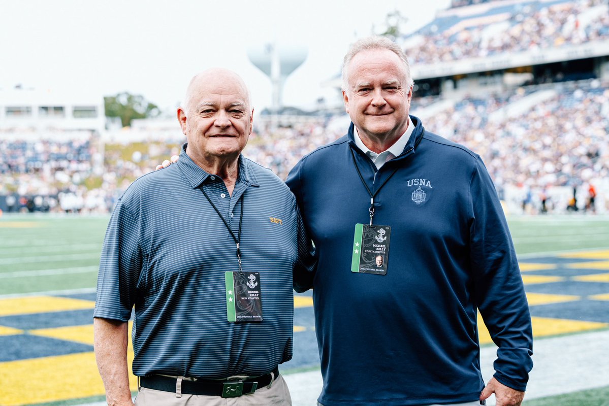 MKellyUSNA's tweet photo. Looking back on a terrific weekend for @NavyAthletics! Great competition, special moments, and even better people. Always grateful for the friendships, relationships, and shared commitment that make this place so special. Proud to be part of the Navy family!
🇺🇸⚓️⭐️⭐️ #GoNavy https://t.co/M3ZdlzW3CJ