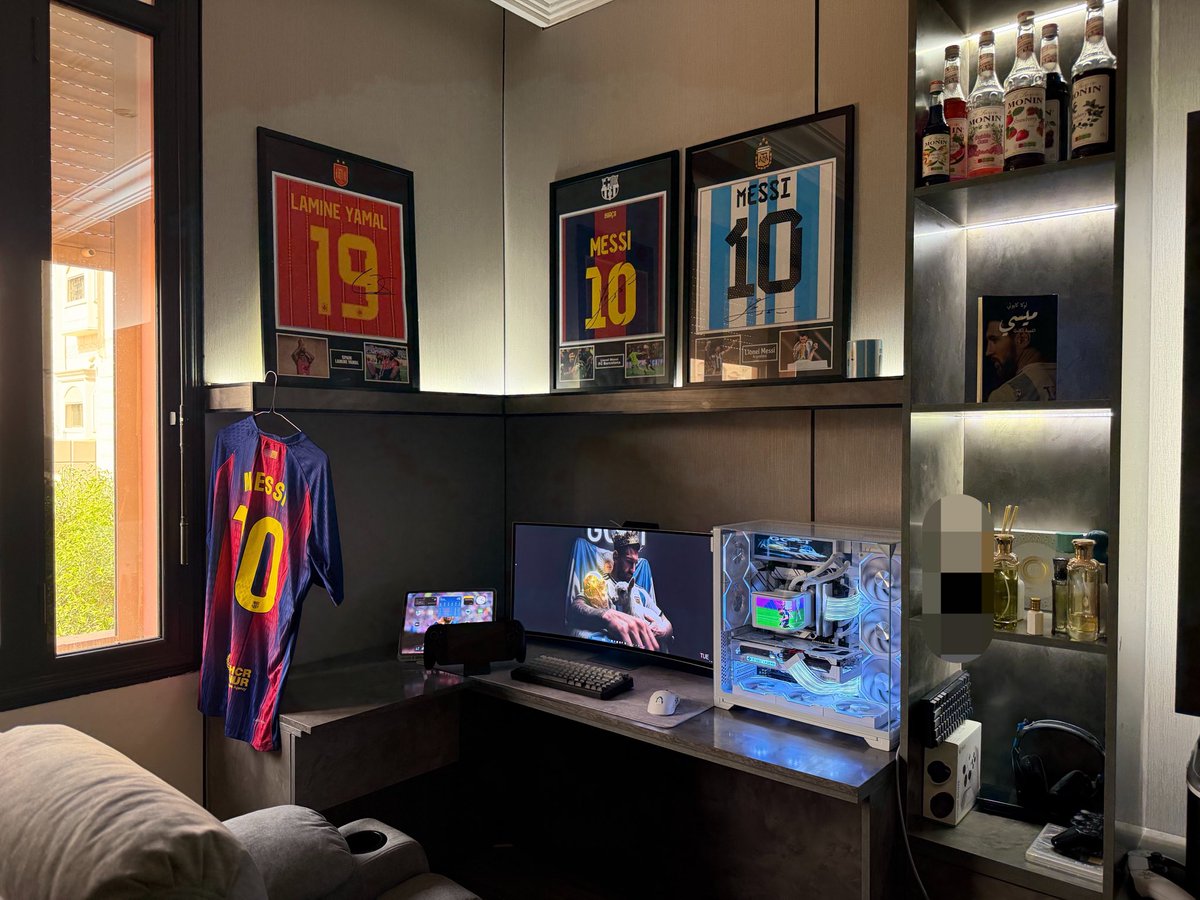 LeoMessi977's tweet photo. تم الانتهاء رسميا 
رايكم بكل صراحه https://t.co/3SrYPUOxiN