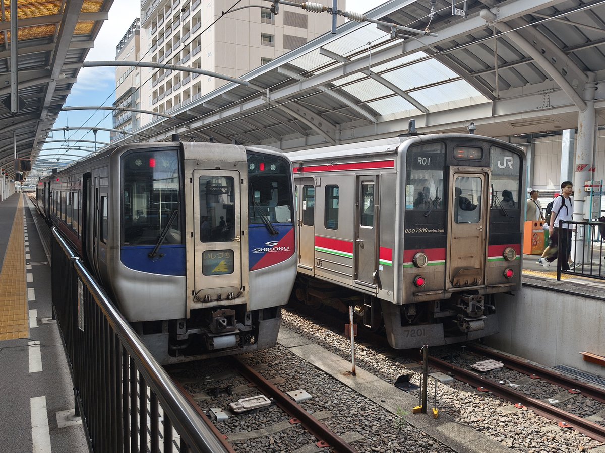 jrsnikoku5000's tweet photo. #見た人も無言でJR四国を挙げる https://t.co/V0nSOKwgZv