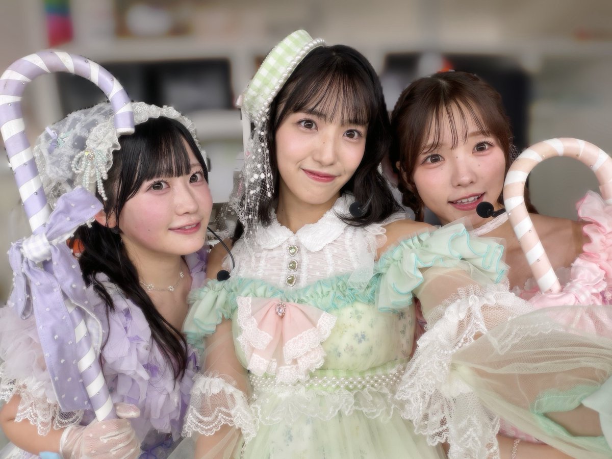 miumiu_0403 tweet picture