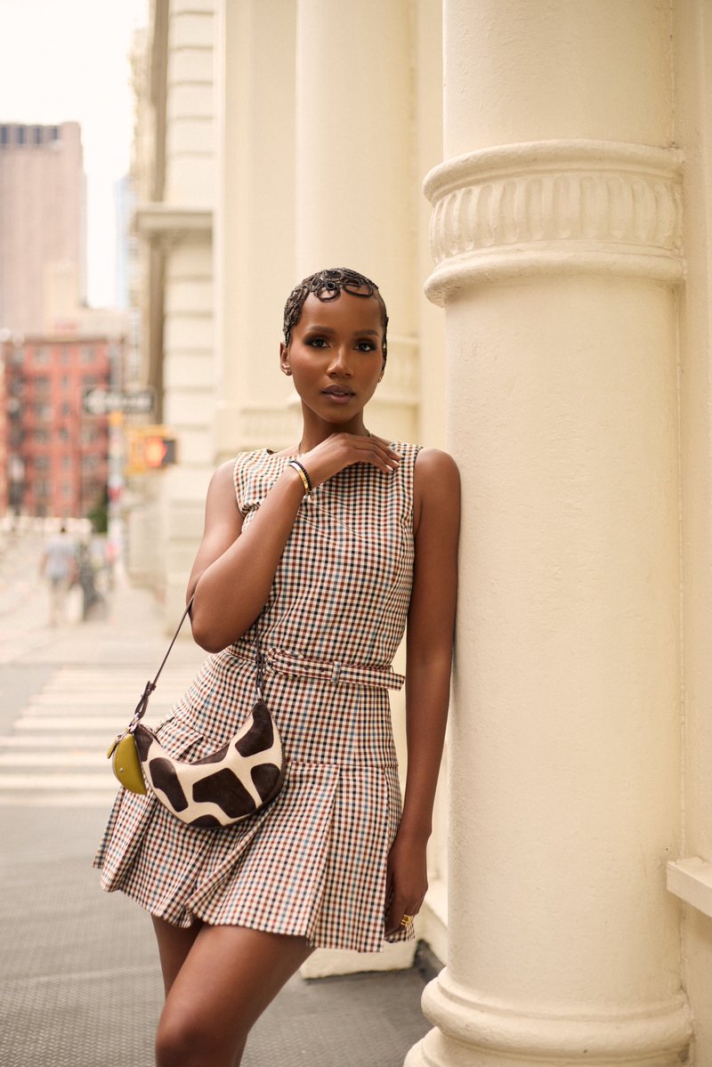 abigailmusida's tweet photo. Just a girl in a concrete jungle where dreams are made🤍🗽 https://t.co/PWYO164RsB