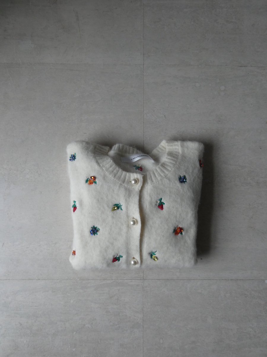 lagunamoon_com's tweet photo. ...🍓🍋🌷🪻✨

フルーツの刺繍とビジューがかわいい...♡ https://t.co/BrsFOaIxF1
