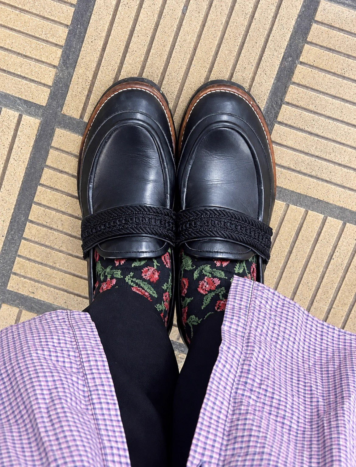 MABATAKI美雨 в X: „MABATAKI美雨の靴と鞄 今日もお疲れ様です🌹“ / X