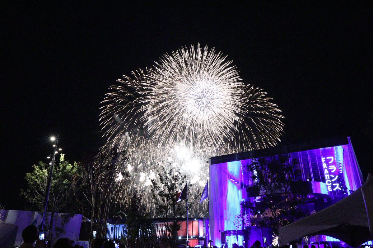 noir_Erune's tweet photo. 気がつけばあれから一年経ってました。時の流れが恐ろしいですね。
あれだけ印象的だった大屋根リングも建物も、儀式のように写していた場所（一枚目）もう見れないというのが未だ信じられない。
それでも一生の思い出になったのは間違いない。
もうちょい写真撮っとけ早かった！！
#EXPO2025 https://t.co/ofO3Lg4NGj
