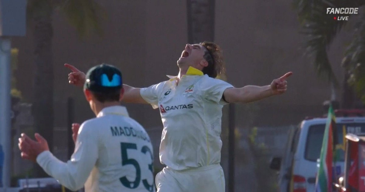 mufaddal_vohra's tweet photo. 🚨 HISTORY HAS BEEN WRITTEN BY PAT CUMMINS AND HIS BOYS IN DURBAN. 🚨

- Australia hand Temba Bavuma his first ever Test defeat as the captain. 🤯 https://t.co/yEZMirHUz3