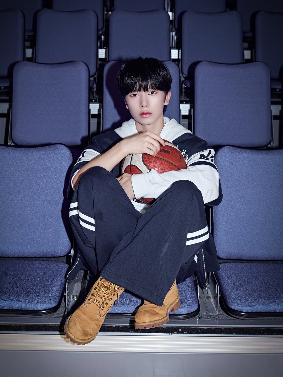 ADAP_offcl's tweet photo. ADAP (에이댑) 1ST MINI ALBUM [ALL DREAMS ARE POSSIBLE] 

「CONCEPT PHOTO #1」 

2026.11.05 6PM (KST) ALBUM RELEASE 

#ADAP #에이댑 
#ALL_DREAMS_ARE_POSSIBLE 
#DOWON #도원 https://t.co/H0ccvBmXew