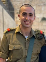ZochrimIL's tweet photo. היום לפני שנתיים נפל סמל עומרי תמרי ז"ל
שירת כחייל בהכשרות בא"ח גולני, נהרג בנפילת כטב"מ בבא"ח גולני, בן 19 בנופלו

יהי זכרו ברוך https://t.co/PHpHbZGI6x