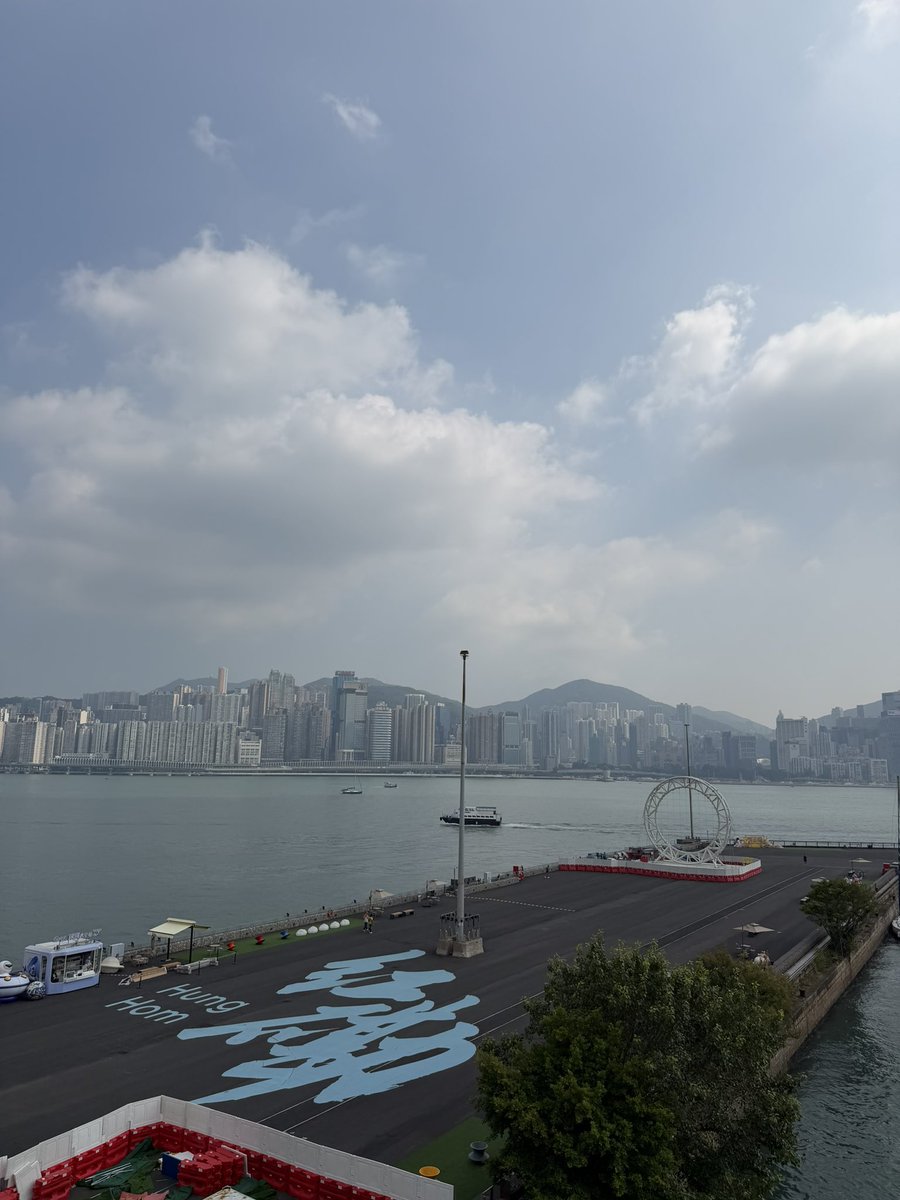 jasonyiji's tweet photo. 今天在尖沙咀东南岸发现这条空中步道。

风景非常好，人还少。 https://t.co/tS9Yo3eTKB