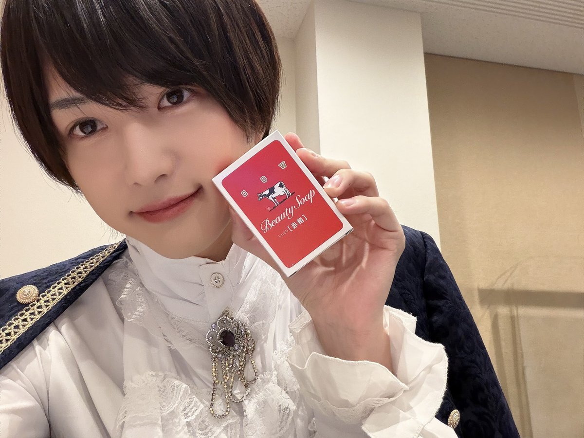 taisho_maeda916's tweet photo. #オーイシヤンタン 
ゲスト出演させていただきました👆🤴✨

OAは本日10/13(火)22:00からです！
▼ ▼ ▼
https://t.co/GXx3U396pB

大石さんと盛りだくさんに
お話ししております🏰💕✨
僕が普段 洗顔で愛用している牛乳石鹸も
いただいちゃいました🐄🧼 https://t.co/Uy0xX9SSZg
