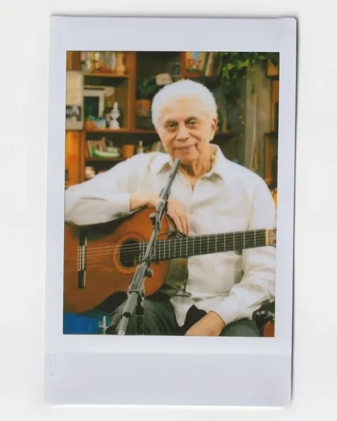 mesinhabrasil's tweet photo. 🚨 Paulinho da Viola no Tiny Desk Brasil.

Hoje às 11h! https://t.co/1RhUyl4ADN