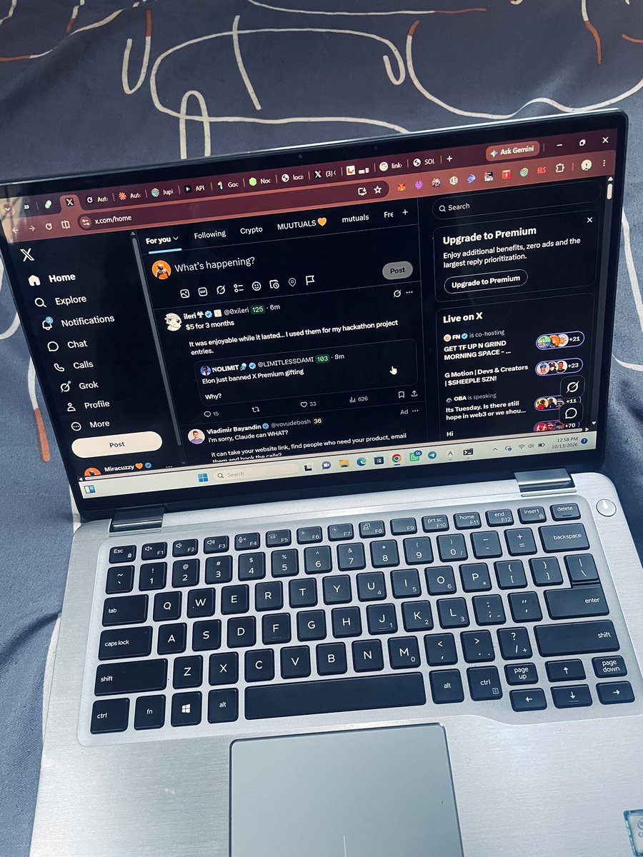miracuzzy's tweet photo. meet my new baby guys

got myself a new PC

web3 did 🧡 https://t.co/B6YfqYYi91
