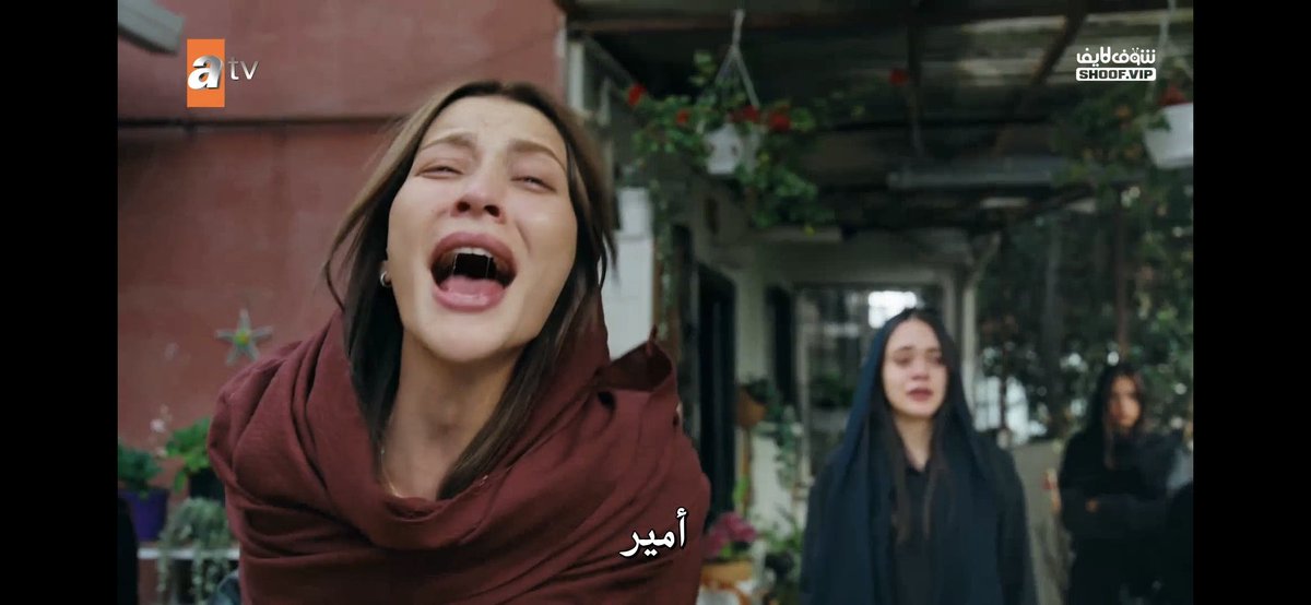 aymenblog's tweet photo. محسستني انه زوجها من 20 سنة و عندها 4 اولاد معاه حتى أمه و أخته ما عملوا هيك 😒 
صراخ و لطم و نواح طول الحلقة أم المبالغات

#altıüstüistanbul https://t.co/YpNu7yYvqE