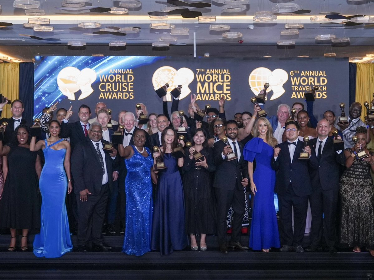 MAS's tweet photo. A proud moment for Malaysia Airlines on the world stage. 🏆

Malaysia Airlines is deeply honoured to be named World’s Best MICE (Meetings, Incentives, Conferences and Exhibitions) Airline 2026 and Asia’s Best MICE Airline 2026 at the prestigious World MICE Awards 2026 in Jamaica. 🇲🇾

Recognising excellence in the global MICE industry, these awards celebrate organisations that continue to set the standard for business events and group travel worldwide.

To be recognised among the world's leading airlines is an incredible honour, and one that holds special meaning for Malaysia Airlines. Beyond the awards themselves, this achievement reflects the dedication of our people, the strength of our partnerships and the trust of guests who continue to choose us to bring people and businesses together.

From corporate meetings and incentive trips to conferences and exhibitions, our tailored MICE and marine travel solutions offer seamless group travel, flexible arrangements and dedicated support, connecting businesses and travellers to over 70 destinations worldwide. Discover more about our travel solutions at https://t.co/W0jebbYA5E

Two prestigious awards, one proud moment for Malaysia. Here's to carrying Malaysian Hospitality even further on the world stage. 💙🇲🇾

#MalaysiaAirlines #YourGatewayToAsiaAndBeyond #MalaysianHospitality #WorldMICEAwards #WorldCruiseAwards #WorldTravelTechAwards
