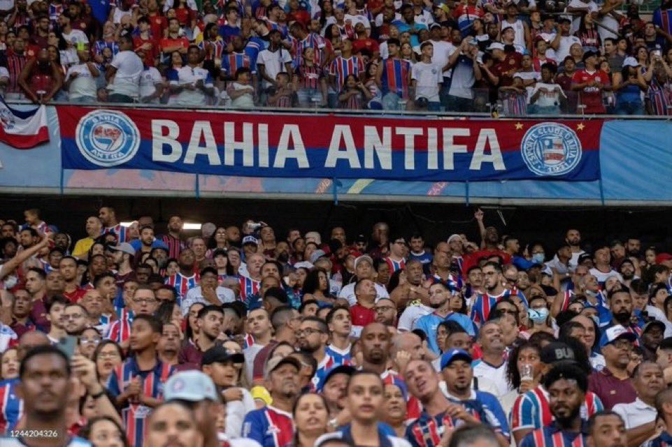 paocombanana555's tweet photo. ESPORTE CLUBE BAHIA https://t.co/KqyyXRbU9W
