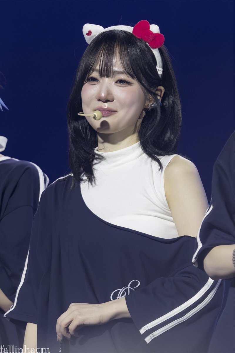 fallinhaem's tweet photo. 261010 ANDLESS Concert Seoul Day2
HQ.

뿌엥햄

#윤서연 #서연 #니엔 #트리플에스
#Seoyeon #Nien #tripleS https://t.co/jbpNIVWusq