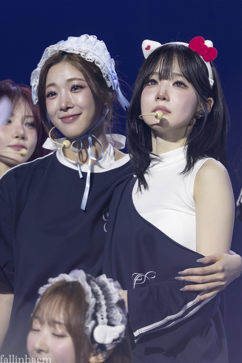 fallinhaem's tweet photo. 261010 ANDLESS Concert Seoul Day2
HQ.

뿌엥햄

#윤서연 #서연 #니엔 #트리플에스
#Seoyeon #Nien #tripleS https://t.co/jbpNIVWusq