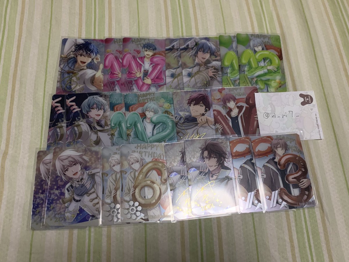 ri_ri7_'s tweet photo. 【交換】アイナナ メタカ

譲 → 一織 . 大和 . 三月 . 環 . 壮五 . 楽 . 天 . 龍之介 . 百 . 千 . 悠 . トウマ . 巳波 . 虎於

求 → 同種 陸 (ビヨピリ:5 ラビミニ:♾)

郵送または栄(名古屋)
ビヨピリの希望数決まり次第、ビヨピリ⇔ラビ���ニ 可能です。
お気軽にお声掛けください。 https://t.co/csRvjNCNPr