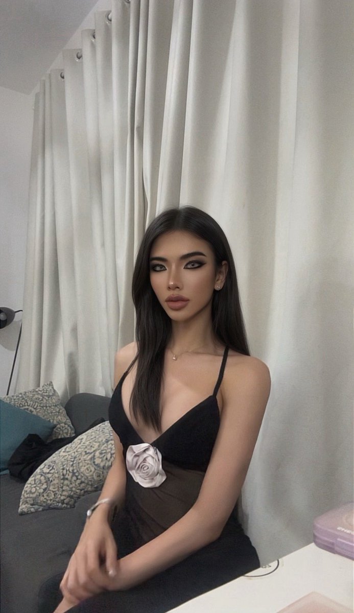 devrba's tweet photo. #ladyboydubai 
#shemaledubai 
#dubai_ladyboy https://t.co/JRelpfn3bE