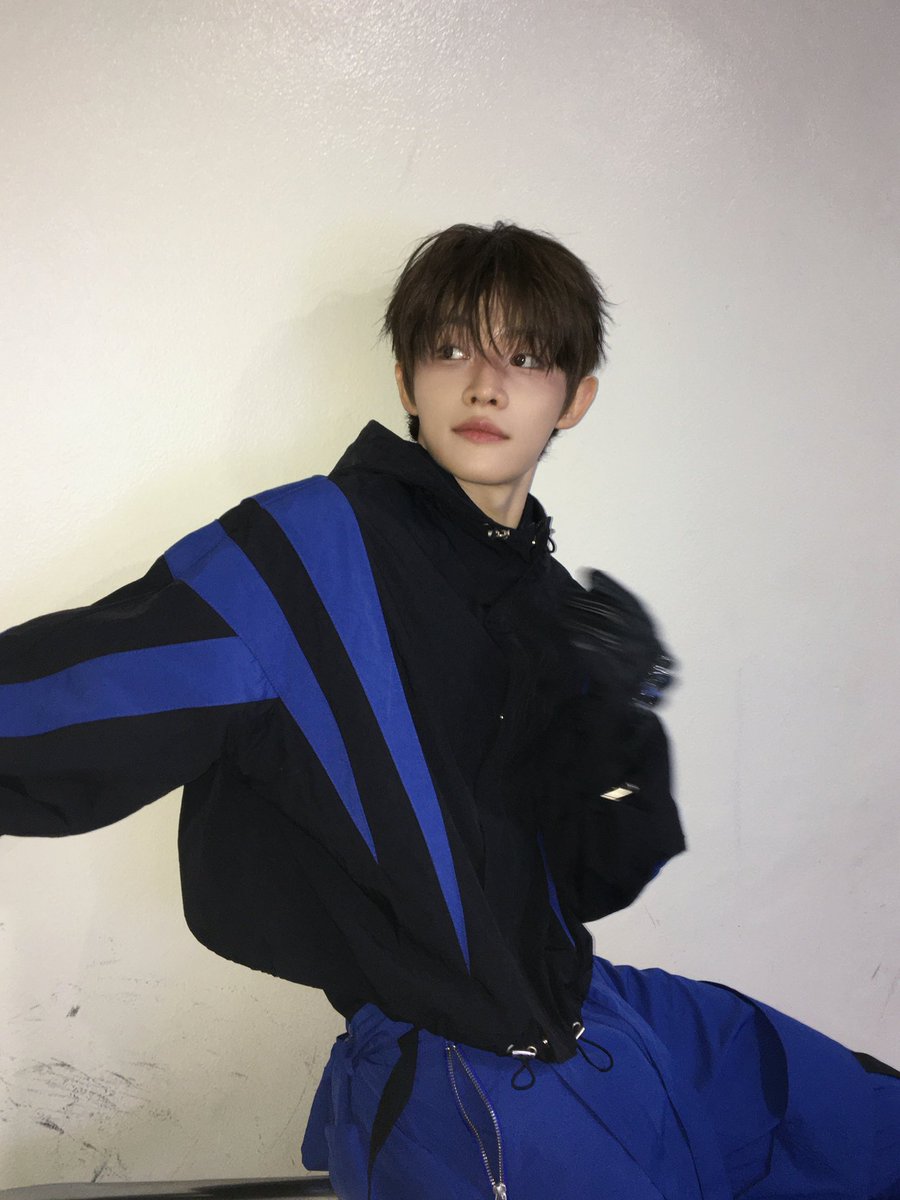 somaeonw's tweet photo. 남찍사는 이렇게 생기고 셀카는 이렇게 생긴 씹존잘 전민욱 할사람 ㅇㅅㅇ 아직안늦음 https://t.co/UZnaDMe8Eu