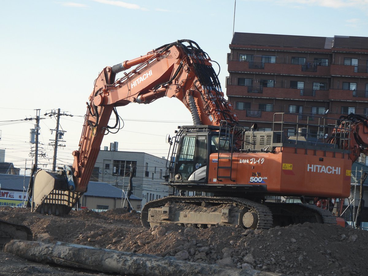 TenseiExcavator's tweet photo. 解体機 https://t.co/FMAKDc6xz3