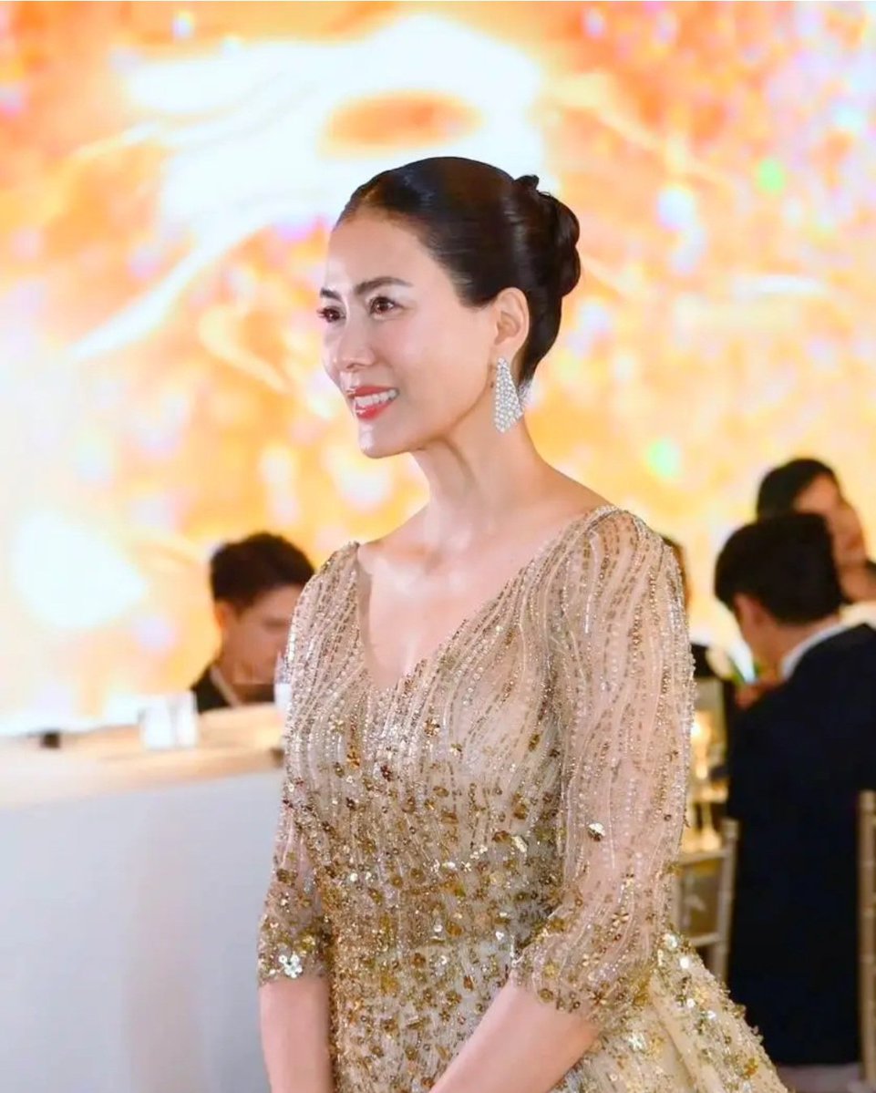 Mod35591114's tweet photo. ลูกพระยานาหมื่นหรือจะเทียบทายาทผู้ครองนคร https://t.co/xkTq9ziigp