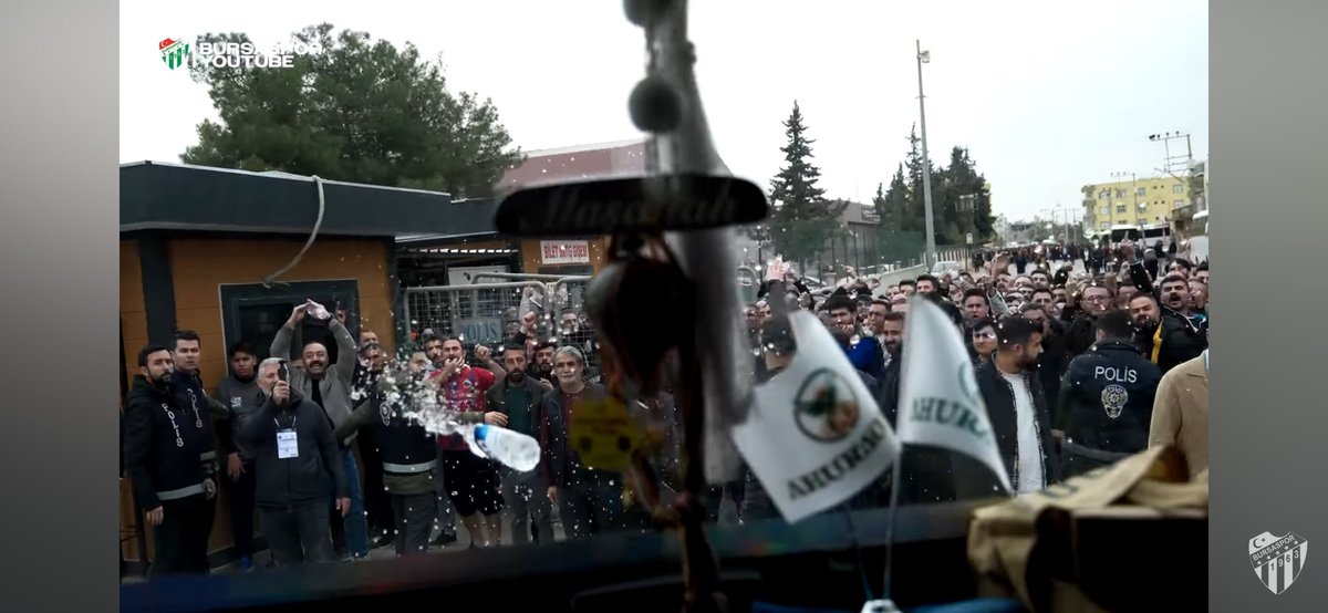 NailTan1963's tweet photo. @buteKalanAvukat @contextamed Gecen sene mardin deplasmanı hersey ortada edilen küfürler atılan sular taşlar daha anlatmaya gerek yok. https://t.co/rxMlwnogxu