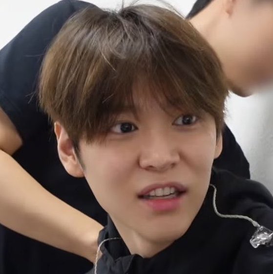 sokified's tweet photo. LOOK AT HIS TEENY TINY TOOFIES https://t.co/yzOHTPh8pz