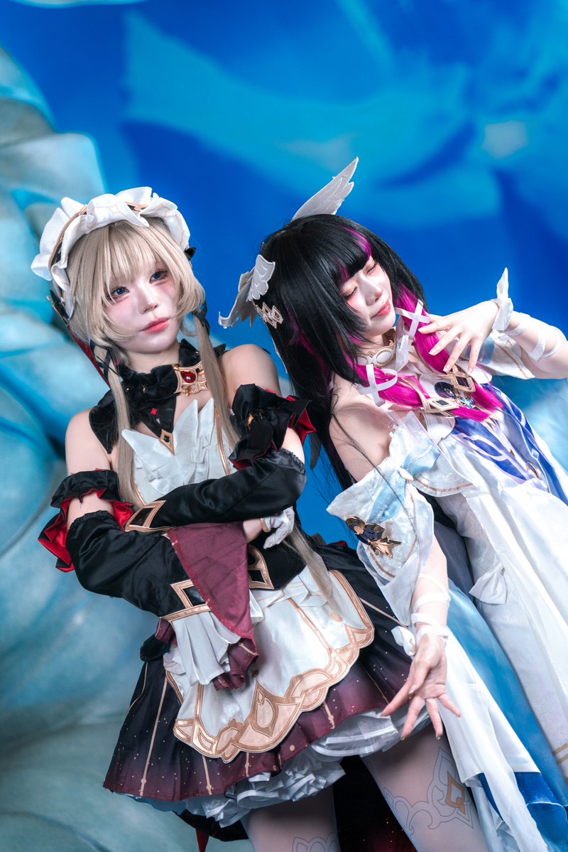 AMashiro12xm's tweet photo. 2026 호요랜드 (토)
산드로네 @miumyu_cosplay 
콜롬비나 @_mayomayoneze
행사 수고 많으셨습니다! https://t.co/6l6sh0jTG3