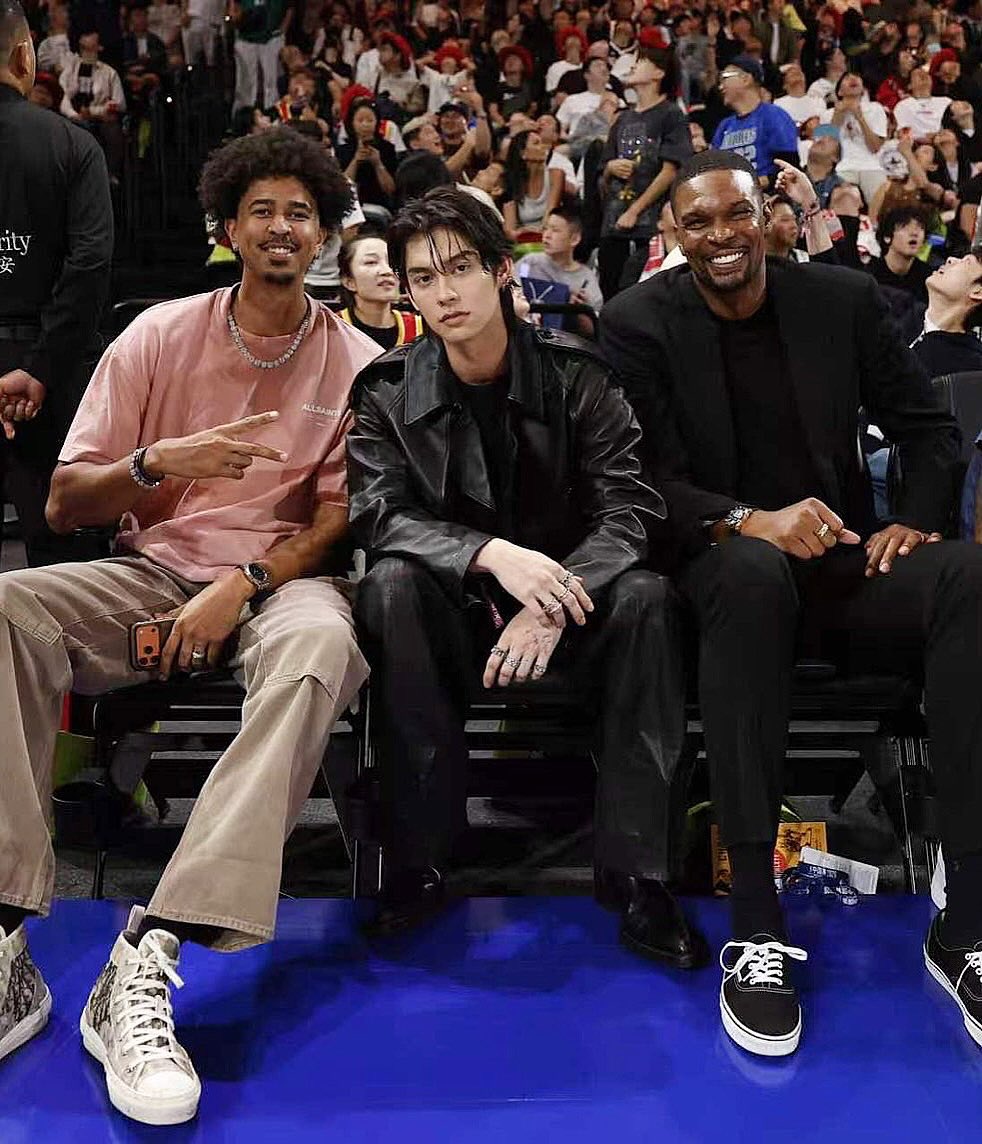 TharineePooH's tweet photo. Crazy af🏀

🔗 https://t.co/7fdcfmBS4u

1/3
IG : bright
BRIGHT NBA CHINA GAMES
#NBAChinaGames2026xBRIGHT
#NBAChinaGames2026
#sandslifestyle
#bbrightvc @bbrightvc https://t.co/jBIFM7w0ep
