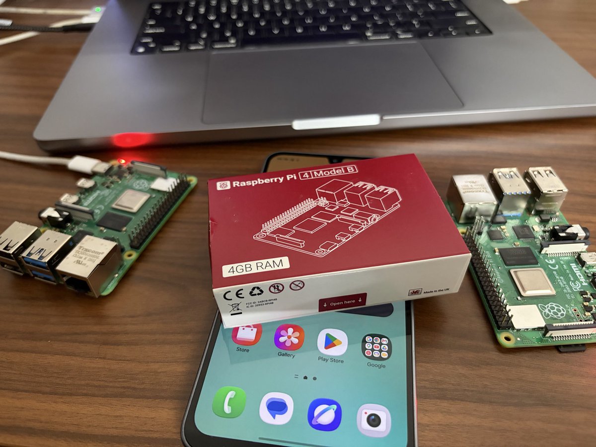 bahdotsh's tweet photo. Embedded experiments with the mesh-sdk!👀 https://t.co/SOzu3tqPMw