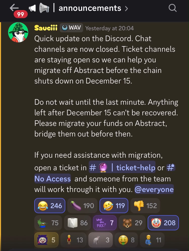 codystreams's tweet photo. 24 hours after my post, they announced they were shutting down the @AbstractChain Discord chats

I knew it was coming, so I saved 100+ screenshots before the chats were closed

You’ll be held accountable for rugging the Abstract community and lying to us, @LucaNetz. https://t.co/MBTawNxURN