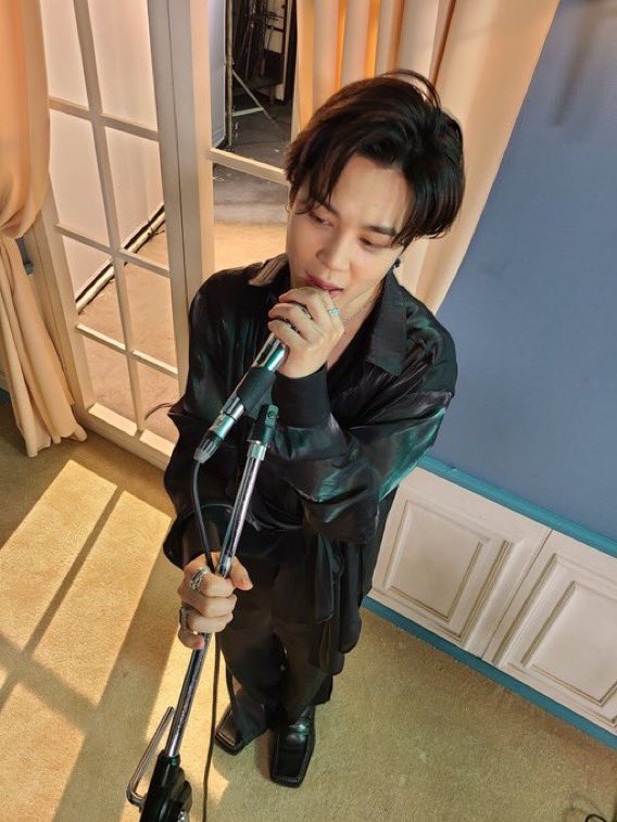 kkulxkkyul's tweet photo. WE FINALLY GOT THE PHOTO??? https://t.co/TXfBJ718zg