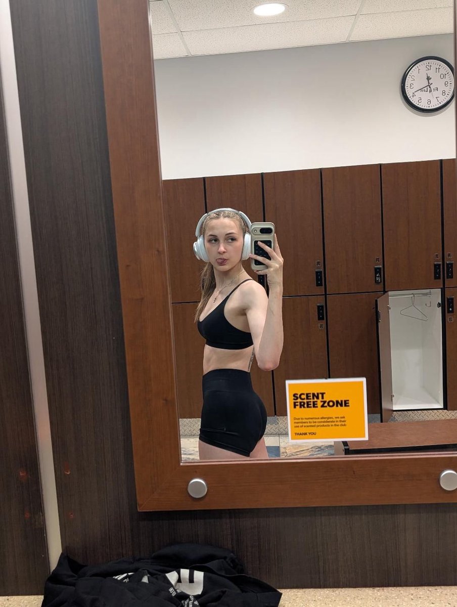 bopsnonstop's tweet photo. SUBMISSION: Aurora
Face: 9/10
Ass: 8.5/10
Tits: 8.5/10
Body: 8.5/10
Tight: 9/10
OVERALL: 8.75/10

DM to submit ur irl https://t.co/egPvb2f6no