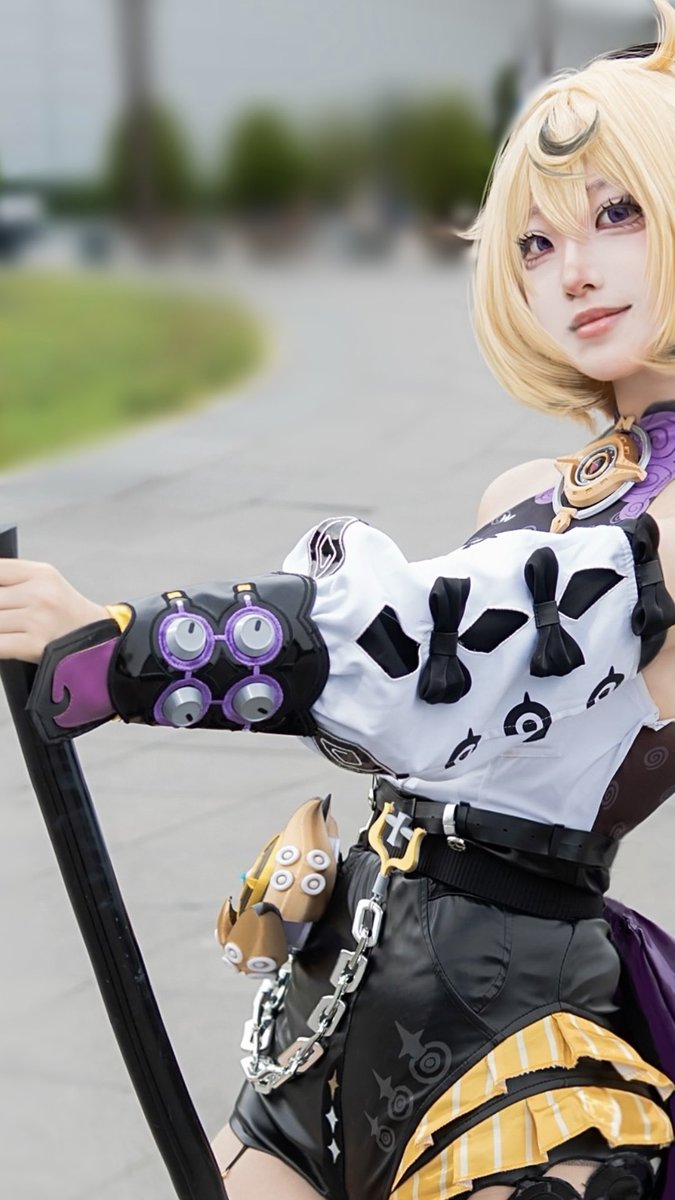 Ssi_aane's tweet photo. 모든 이야기에 결말이 없었으면 좋겠어.

#cosplay #zzzero #Yidhary https://t.co/LVtfi5pXDw