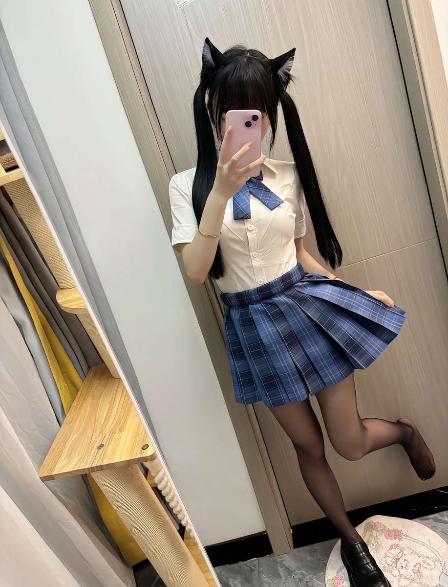 6tfrt's tweet photo. 我一直都很坏  只有爱我的人觉得我可爱 https://t.co/kcYj0fhDet